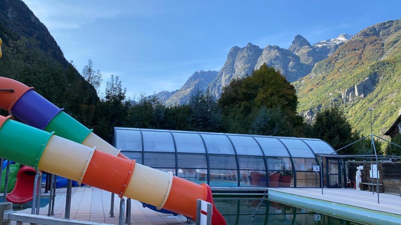 Camping Le Rochetaillee Hotel Grandes Sables Екстериор снимка